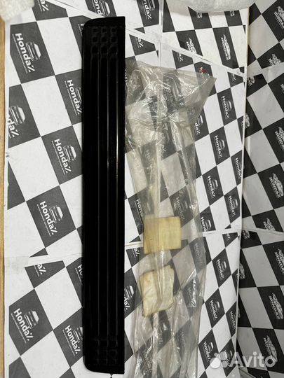 Накладка порога передняя левая Honda Pilot 2