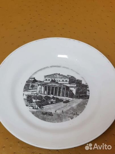 Старинная тарелка. Большой театр