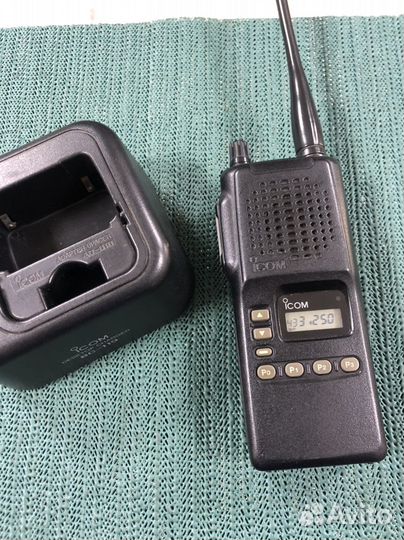 Портативная радиостанция Icom IC-F4S