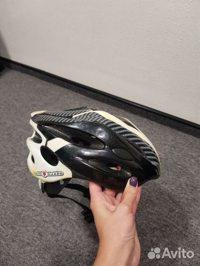 Велошлем взрослый
