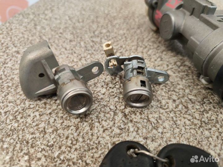 Замок зажигания + личинки Hyundai Tucson JM