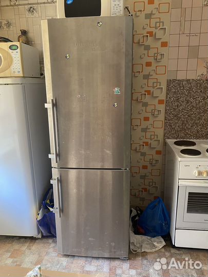 Холодильник liebherr