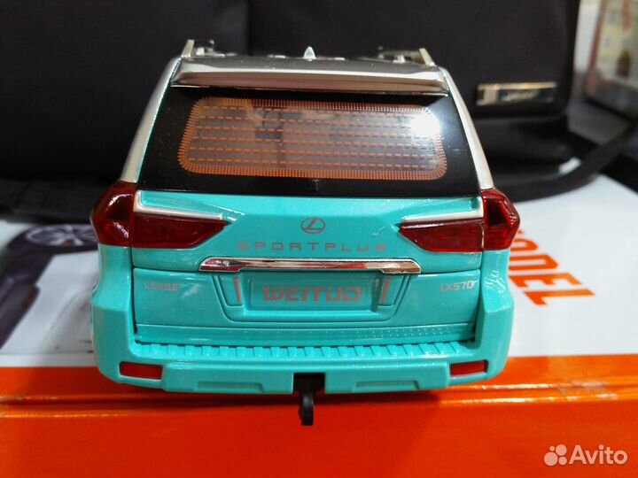 Lexus Sportplus 1:18. Lamborghini Sian FKP