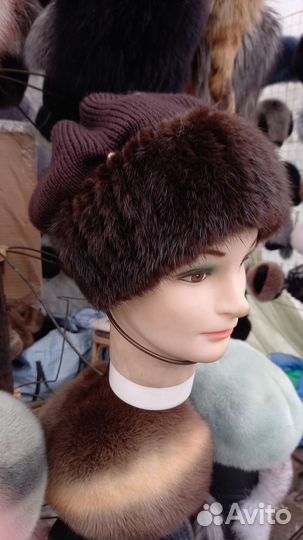 Вязаные шапки с норкой