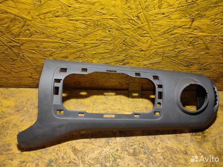 Накладка в торпедо Citroen Berlingo B9 9Н06 2013