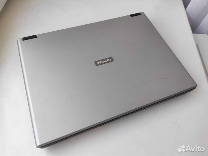 Toshiba Satellite L30-134 на запчасти