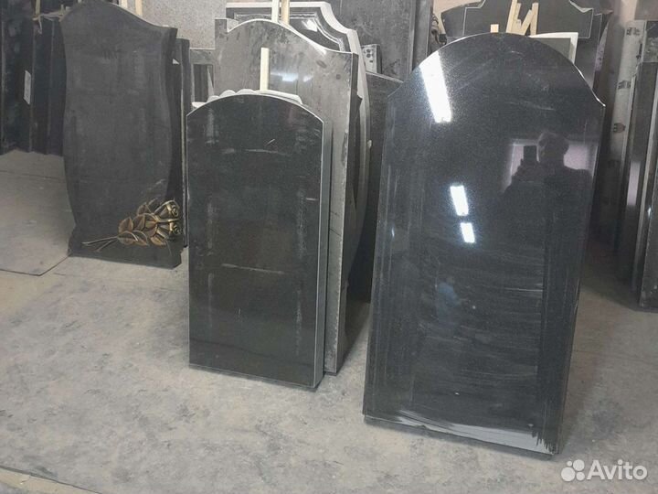 Установщик памятников,плиточник