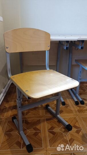 Стол- парта и стул растущие