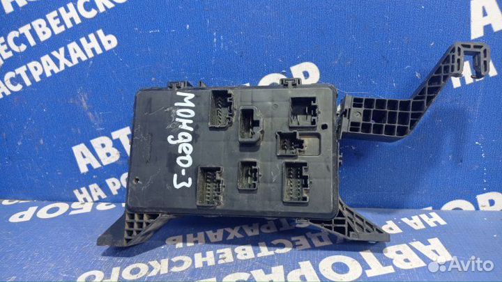 Блок предохранителей салона Ford Mondeo 3 лифтбэк