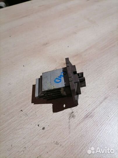 Резистор печки Киа Сид