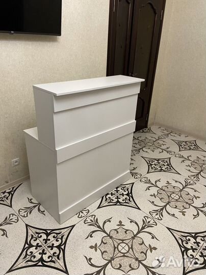 Стойка ресепшн