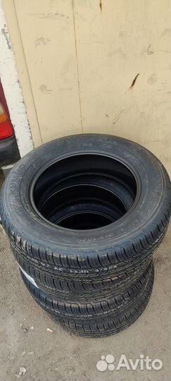 Kumho Crugen HP71 235/65 R17 104V