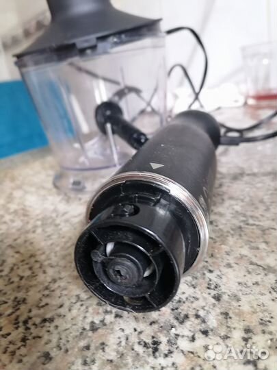 Миксер на запчасти скарлет hb42f11