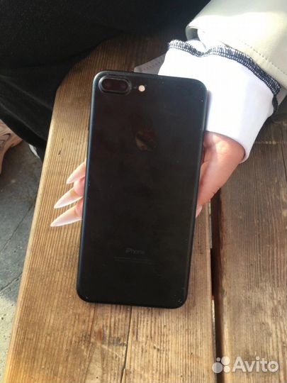 Телефон iPhone 7 plus 128 gb
