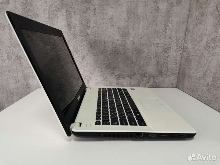 Быстрый Asus core i3/ssd