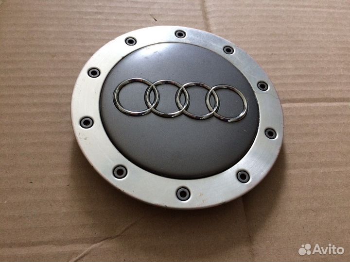 Колпак колеса Audi A4 B5 4B0601165C