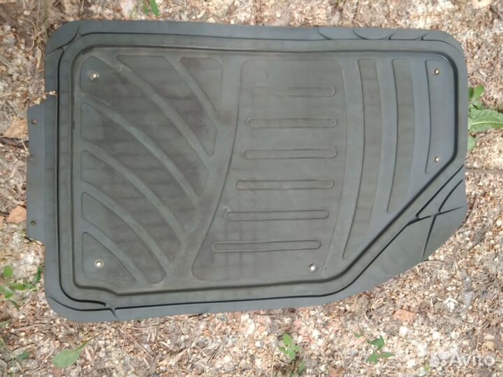 Автомобильные коврики резиновые