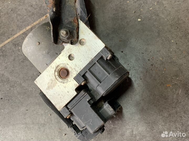Abs mitsubishi carisma