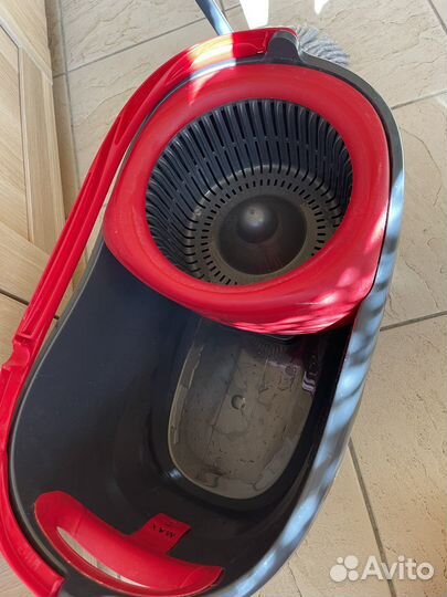 Швабра с отжимом и ведро vileda