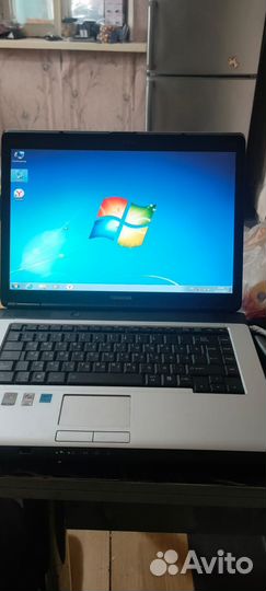 Ноутбук toshiba satellite