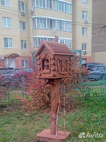 Кормушка для белок и птиц Теремок