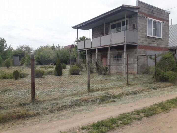 Дом 48 м² на участке 5 сот.