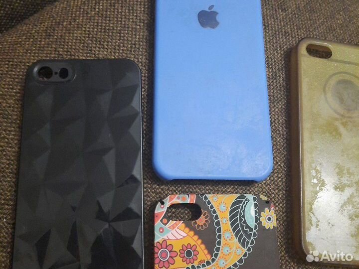 Чехлы на iPhone 5S