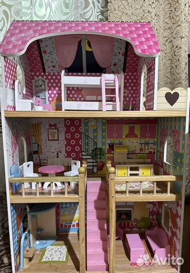 Домик кукольный