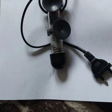 Аквариумные принадлежности и коряги