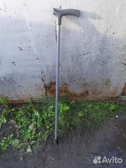 Трость для ходьбы