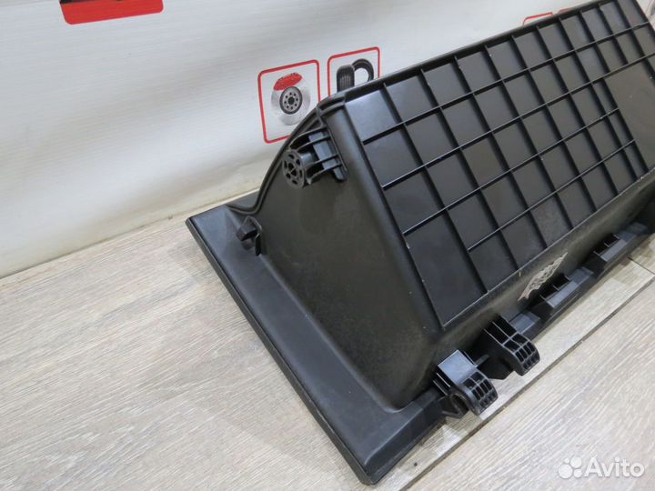 Бардачок Hyundai Solaris 2