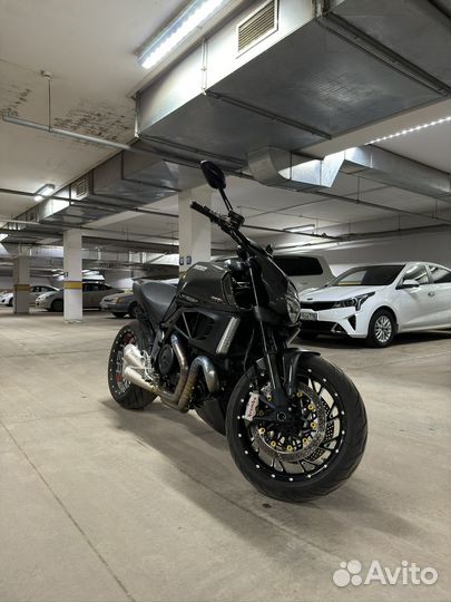 Ducati Diavel Carbon