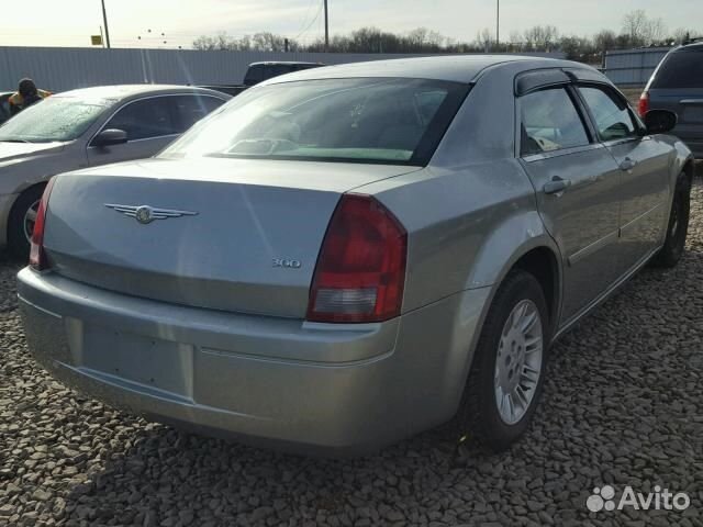 Разбор на запчасти Chrysler 300C 2004-2011