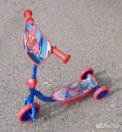 Самокат детский трехколесный новый