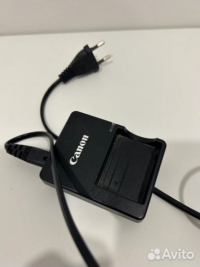 Зеркальный фотоаппарат canon 500d