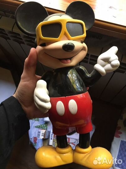 Микки Маус из Макдональдс