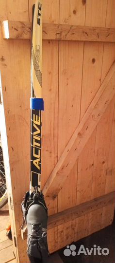 Лыжные ботинки с лыжами 34 размер