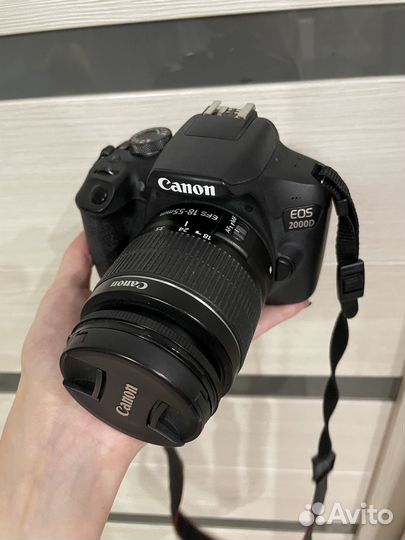 Фотоаппарат canon eos 2000d без объетива