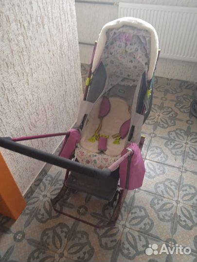 Санки детские зимние. На колёсах