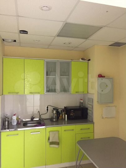 Помещение с отдел.входом и кондиционерами -110 м²