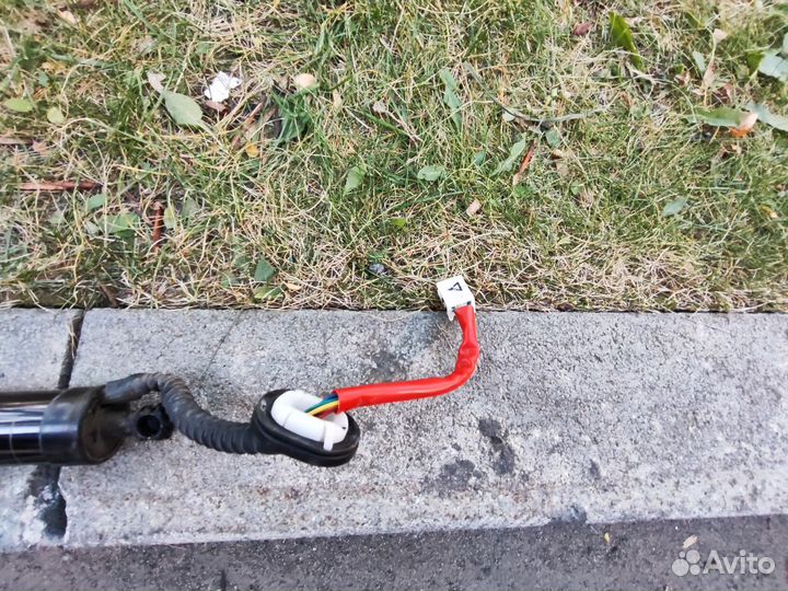 Электропривода багажника mazda cx5. 2 шт