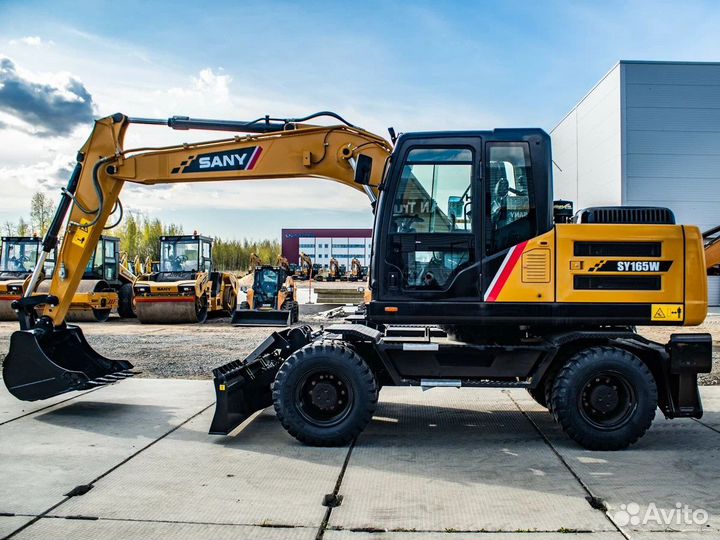 В разборе Sany