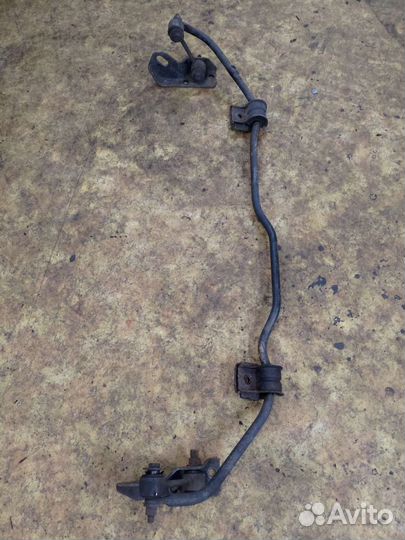 Стабилизатор задний Крайслер Вояджер Додж 01-07