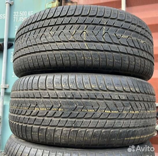 Pirelli Scorpion Winter 285/45 R22