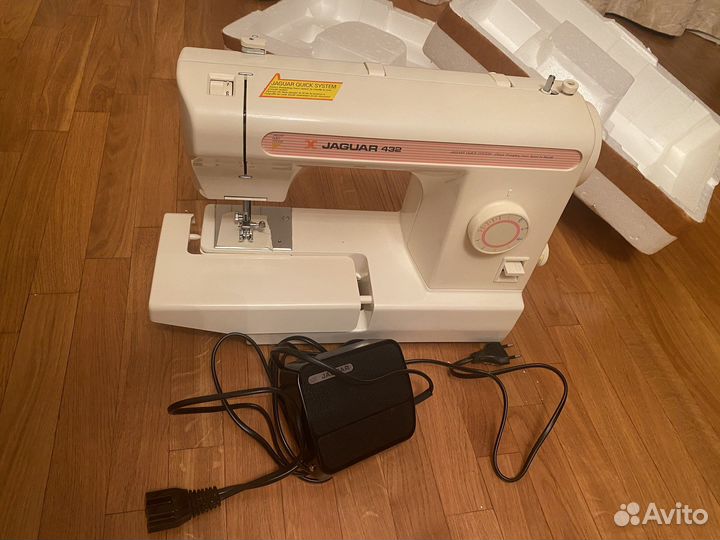 Швейная машинка jaguar 432