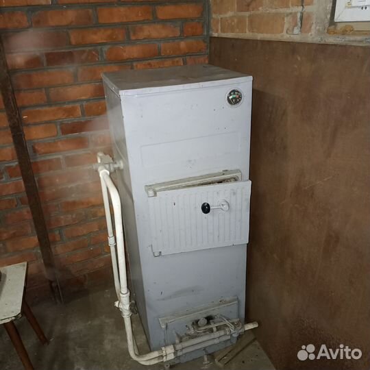 Газовый котел напольный чугунный бу