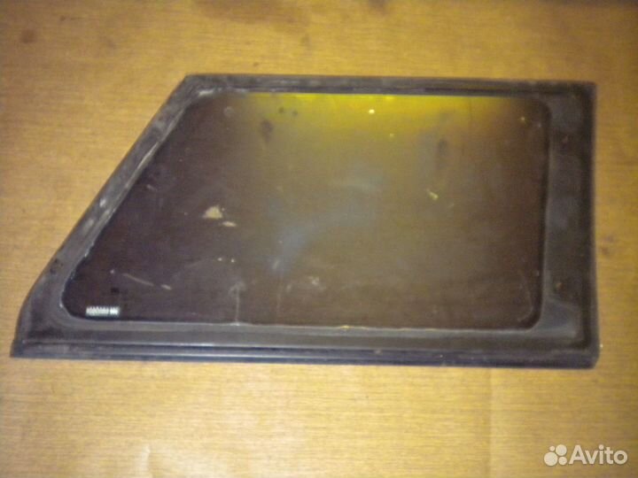 Стекло заднее левое SsangYong Musso