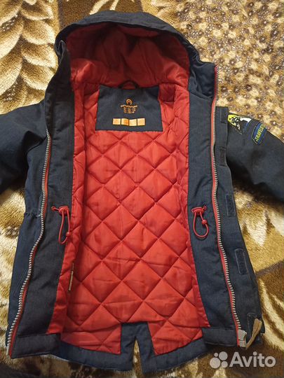 Продаю зимнюю куртку для мальчика спортмастер