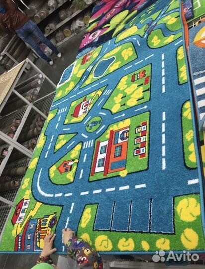 Продаю ковер детский с дорогой