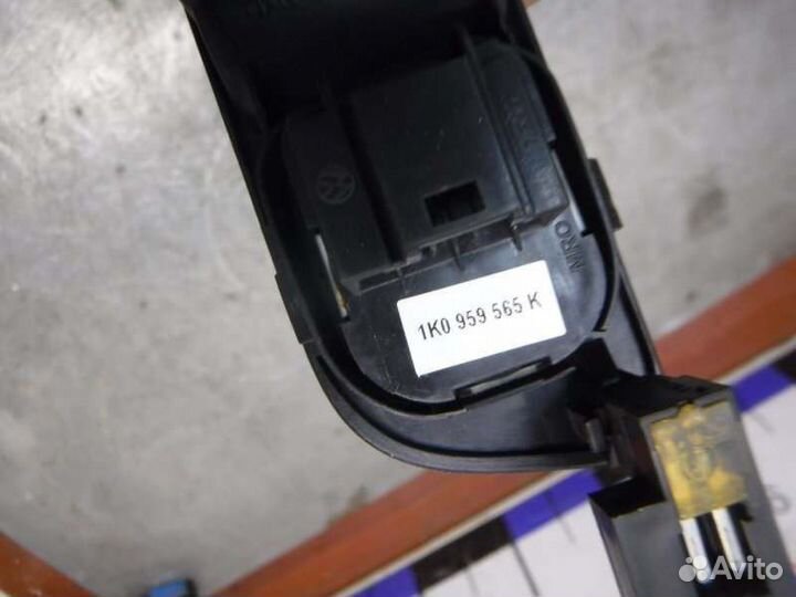 Блок управления стеклоподъемниками Volkswagen